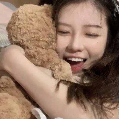 温暖的皇妃 封面