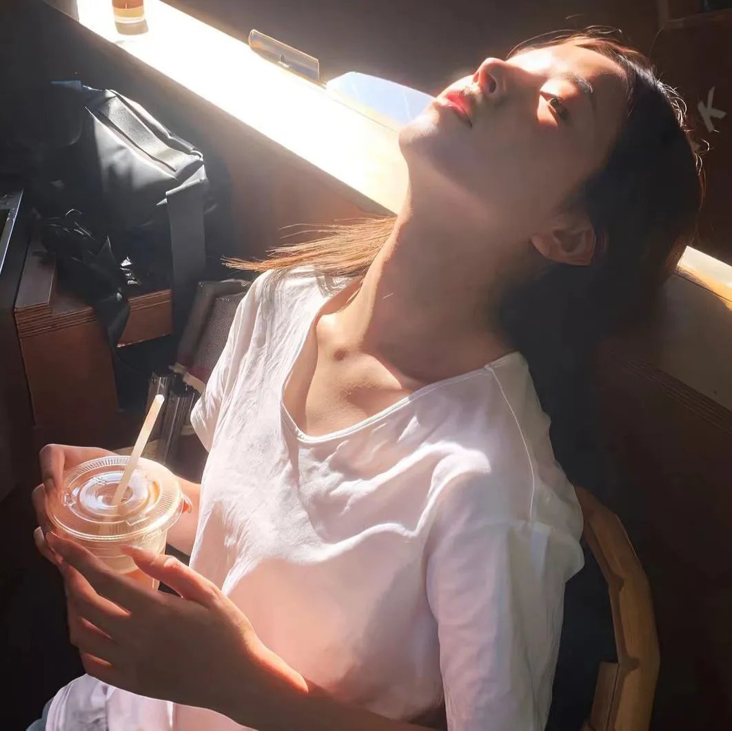 爱上火星男孩 封面